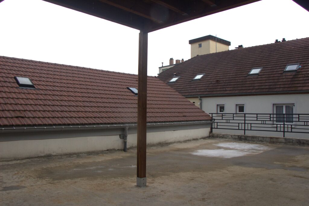 PONTARLIER 235000€