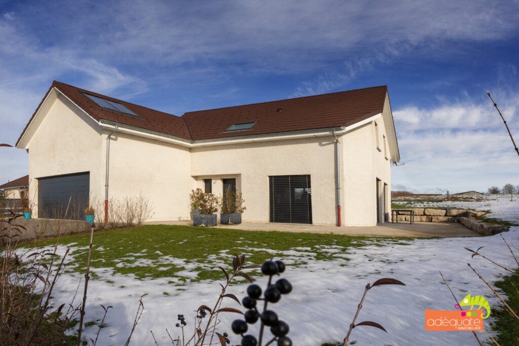 CUVIER 343000€SOUS COMPROMIS&nbsp;