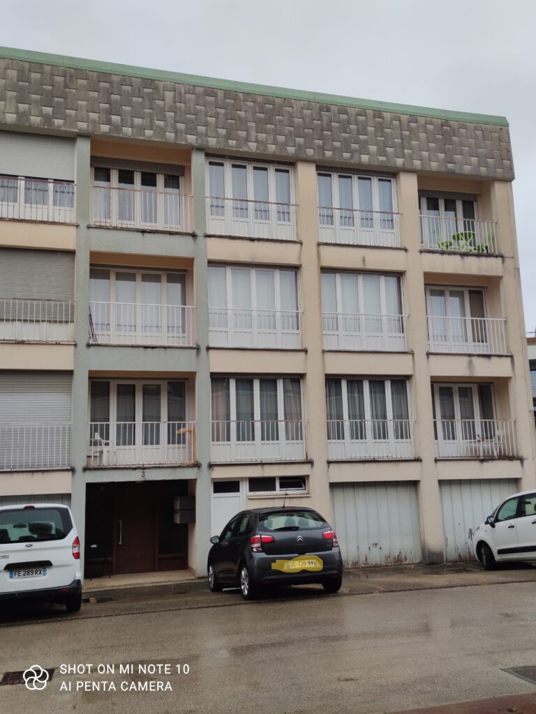 PONTARLIER F4 159000€